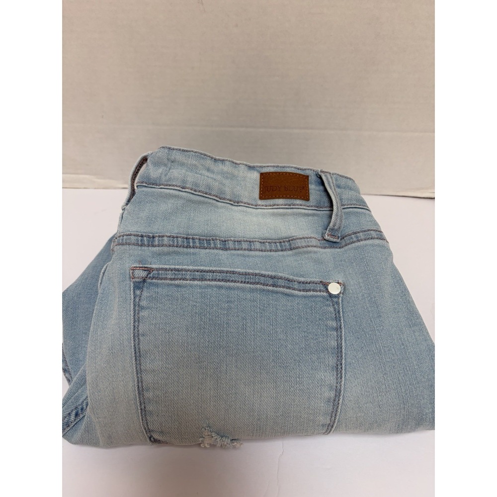 Judy Blue Boyfriend Fit Mid-Rise Destroyed Jean Size 14W Style #88333 Light Wash